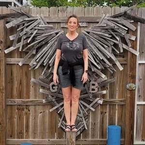 Meet your Posher, Beverly